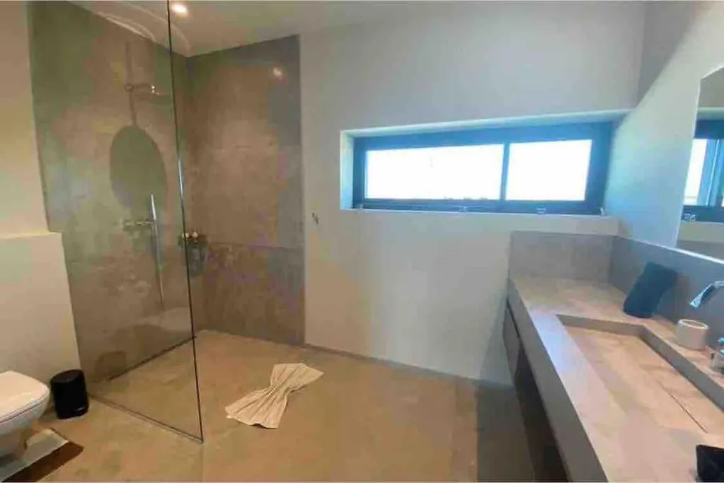 Magnifique Villa Sur Front De Golf Amelkis Marakeş