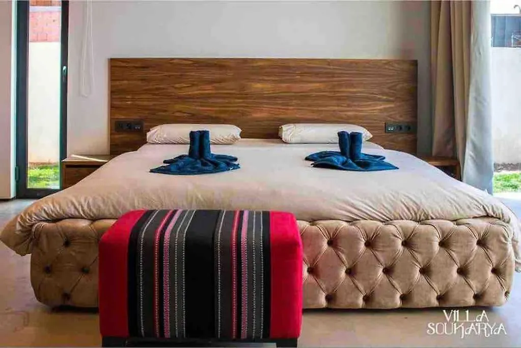 Magnifique Villa Sur Front De Golf Amelkis Marakeş
