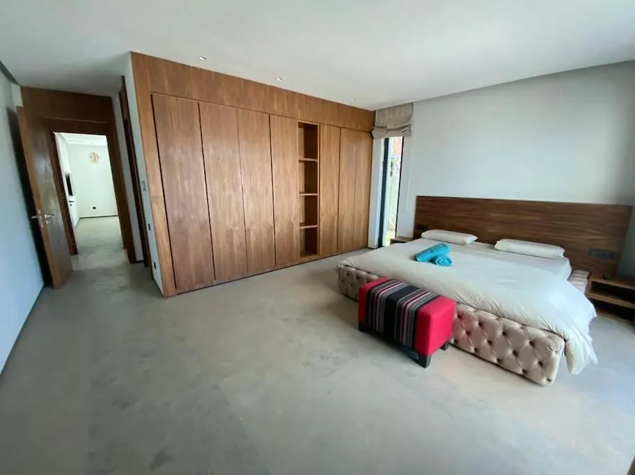 Magnifique Villa Sur Front De Golf Amelkis Marakeş Fas